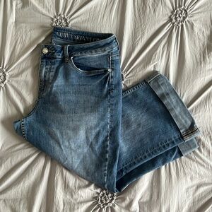 NY&Co Curvy Cropped Denim Capri Jeans